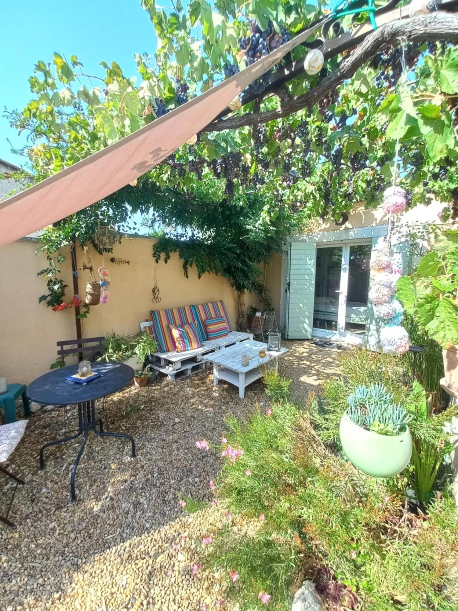 Cocon Provençal B&B Chambre - SdB - Terrasse privée&Piscine à Saint Chamas Esterno foto